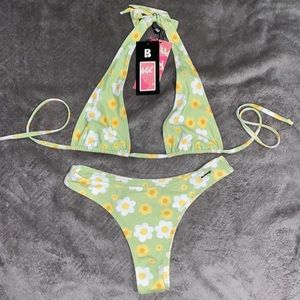 buttercup baby black-bough bikini (brand: Blackbough Swim, top and bottom size M